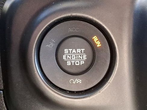 Used 2018 Jeep Wrangler Unlimited Sport S AWD/4WD image 26