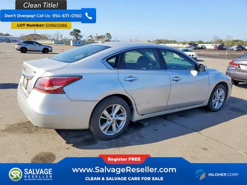 Used 2014 Nissan Altima 2.5 SL w/ Technology Package FWD image 4