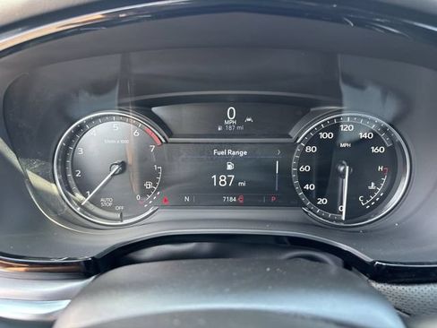 Used 2025 Cadillac XT5 Luxury FWD image 30