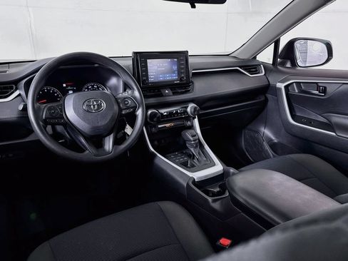 Used 2021 Toyota RAV4 LE AWD/4WD image 26