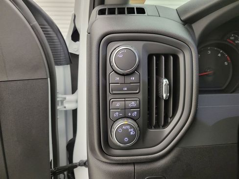 New 2025 Chevrolet Silverado 3500 W/T image 29