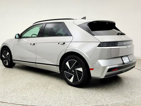 Used 2025 Hyundai Ioniq 5 Limited RWD image 7