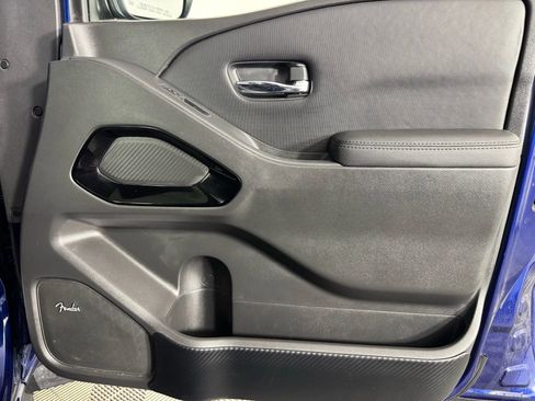 Used 2022 Nissan Frontier PRO-4X w/ Pro-4X Premium Package image 43