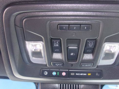 Used 2024 Chevrolet Silverado 2500 ZR2 w/ ZR2 Bison Edition image 18