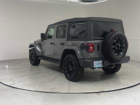 Used 2021 Jeep Wrangler Unlimited Sahara w/ Cold Weather Group AWD/4WD image 3