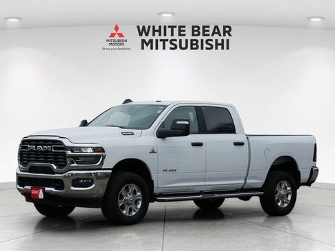 Used 2025 RAM 2500 Big Horn AWD/4WD image 2