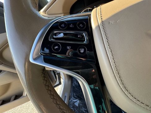 Used 2018 Cadillac Escalade Platinum image 31