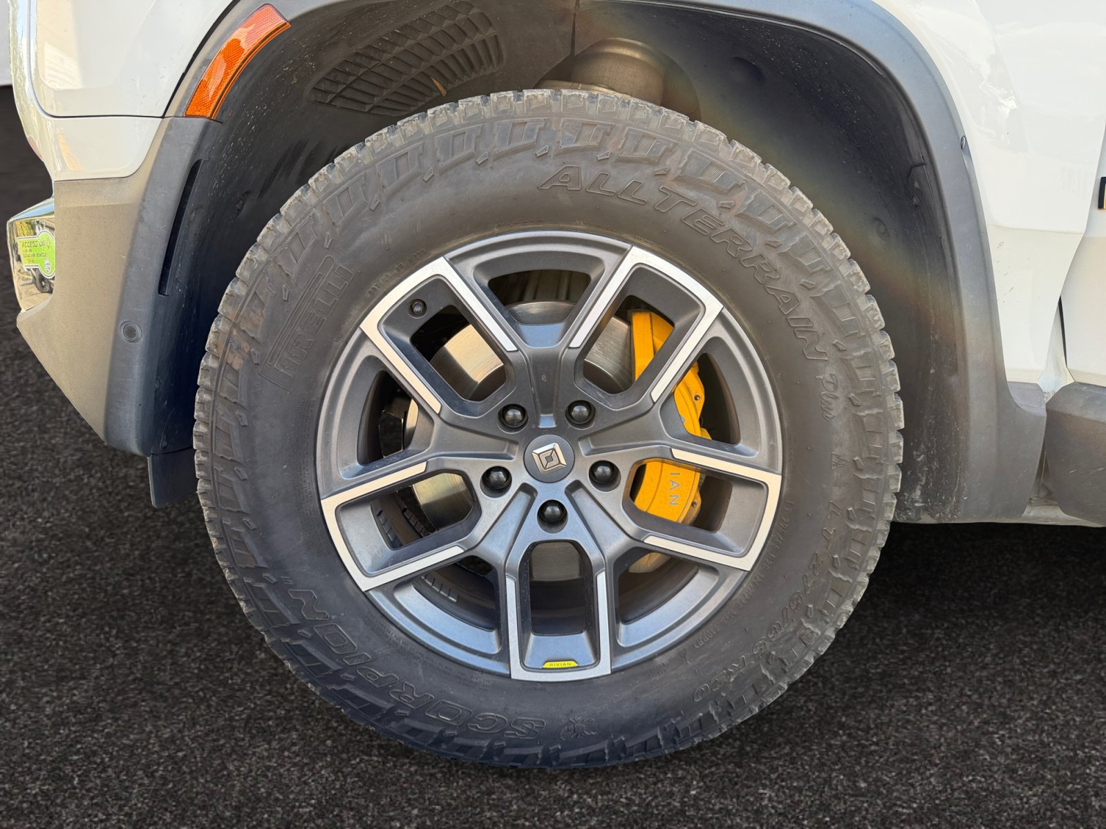 Used 2023 Rivian R1T Adventure Quad AWD/4WD image 14