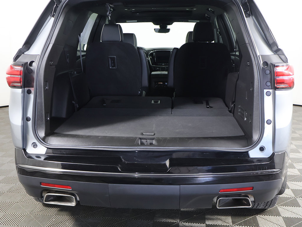 Used 2023 Chevrolet Traverse Premier w/ Redline Edition AWD/4WD image 22