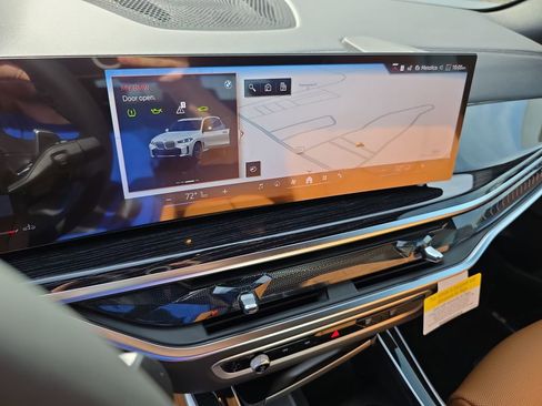 New 2026 BMW X5 xDrive40i w/ M Sport Package image 15