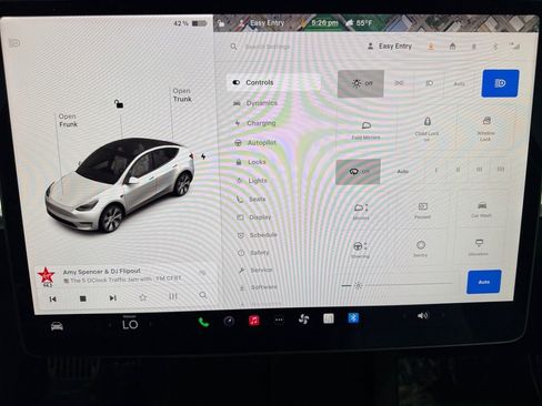 Used 2021 Tesla Model Y Long Range image 38