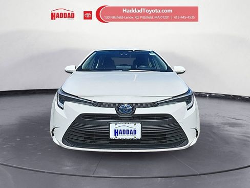 Used 2023 Toyota Corolla LE w/ LE Convenience Package FWD image 8