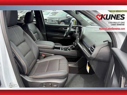 Used 2026 Chevrolet Traverse High Country AWD/4WD image 42