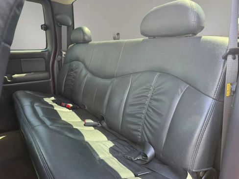 Used 2002 GMC Sierra 2500 2WD Extended Cab HD w/ SLT Marketing Option Pkg image 13