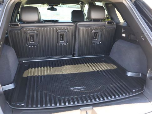Certified 2025 Cadillac XT5 Luxury w/ LPO, Floor Liner Package FWD image 25