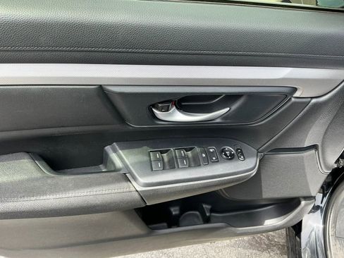 Used 2017 Honda CR-V LX image 14
