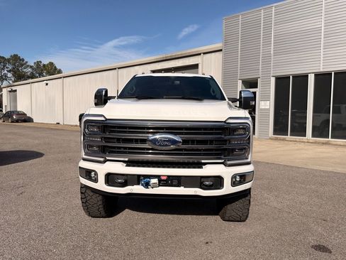 Used 2024 Ford F250 Limited w/ FX4 Off-Road Package image 8