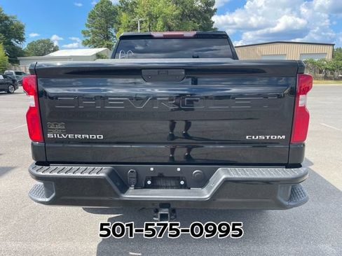 Used 2020 Chevrolet Silverado 1500 Custom w/ Custom Value Package RWD image 4