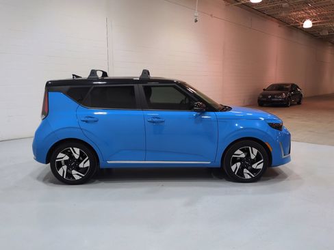 Certified 2023 Kia Soul GT-Line FWD image 2