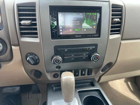 Used 2012 Nissan Titan SV w/ SV Value Truck Pkg image 22