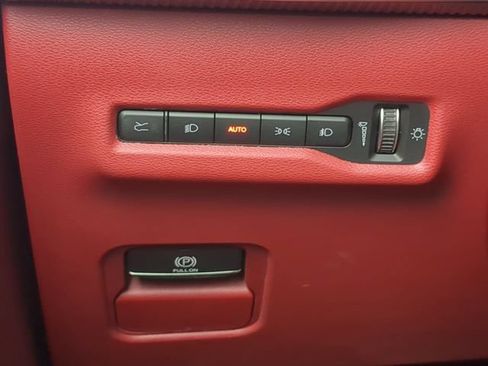 Used 2024 Jeep Wagoneer Launch Edition AWD/4WD image 30