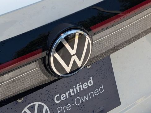 Used 2025 Volkswagen Taos S image 15