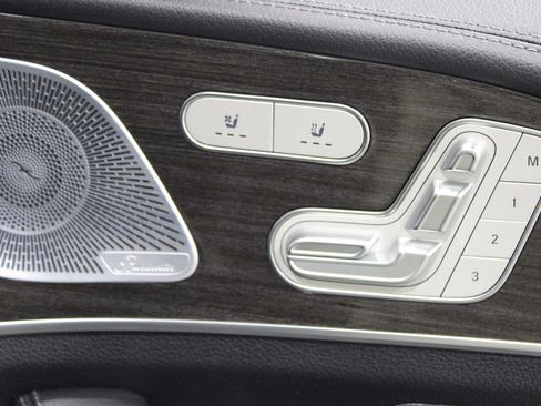 Used 2020 Mercedes-Benz GLS 450 4MATIC w/ Convenience Package image 34