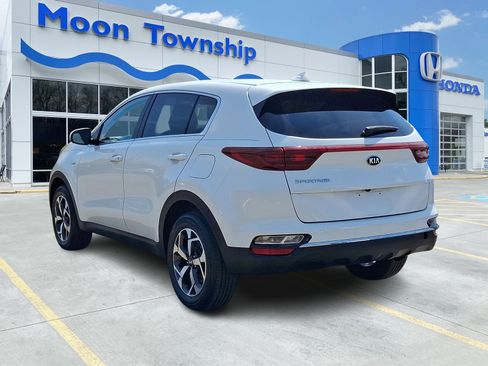 Used 2021 Kia Sportage LX AWD/4WD image 4