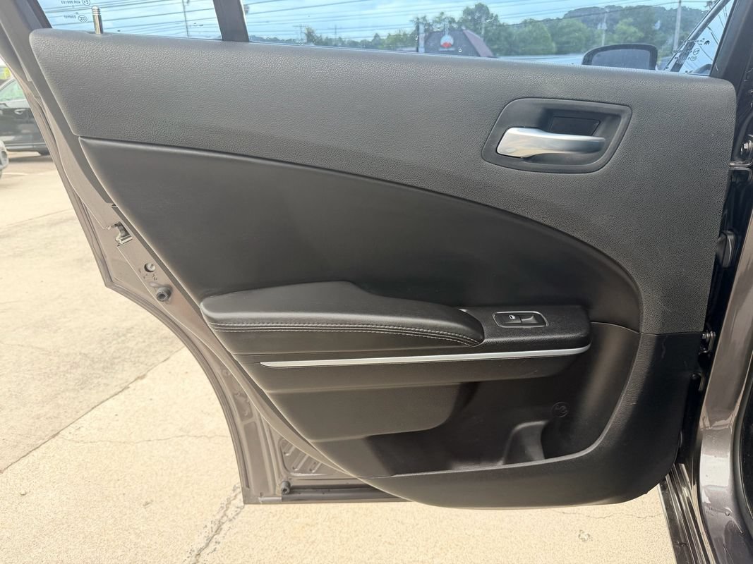 Used 2021 Dodge Charger SXT w/ Leather Interior Group RWD image 25