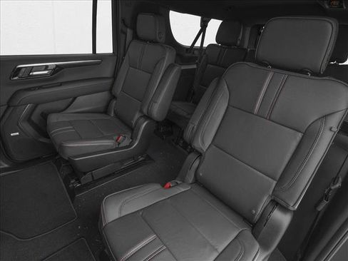 New 2026 Chevrolet Suburban RST image 9