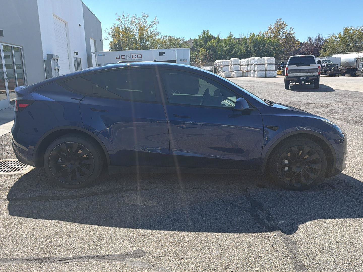Used 2023 Tesla Model Y Long Range AWD/4WD image 7