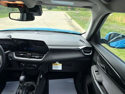 New 2026 Chevrolet TrailBlazer LT w/ Convenience Package FWD image 31