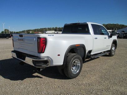New 2026 GMC Sierra 3500 SLT w/ SLT Premium Package