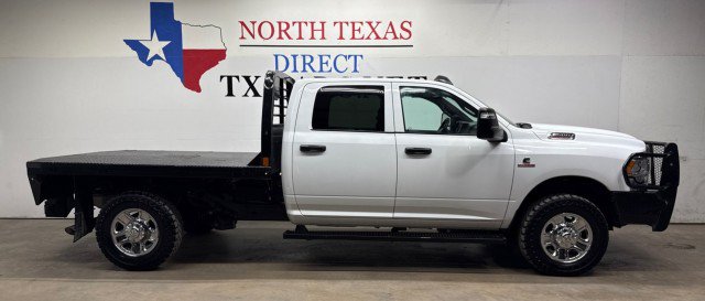 Used 2024 RAM 2500 Tradesman w/ Chrome Appearance Group AWD/4WD image 4
