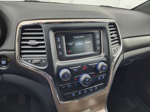 Used 2017 Jeep Grand Cherokee Laredo w/ Quick Order Package 23E image 11