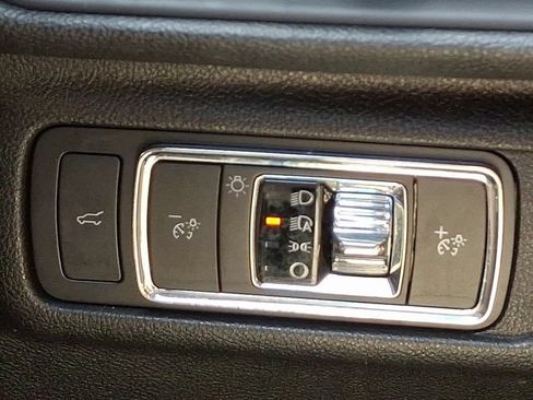 Used 2022 Lincoln Corsair Reserve w/ Equipment Group 201A AWD/4WD image 26