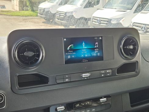 New 2024 Mercedes-Benz Sprinter 3500 image 22