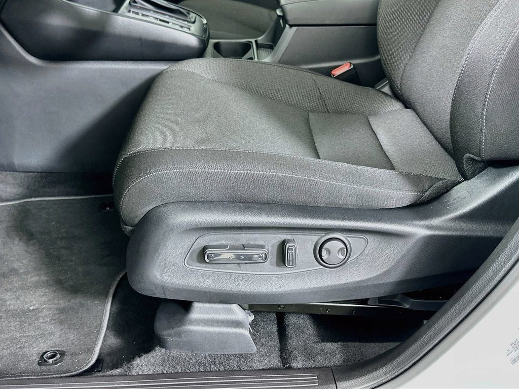Certified 2026 Honda CR-V EX image 18