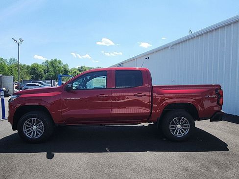 New 2026 Chevrolet Colorado LT w/ LT Convenience Package AWD/4WD image 2