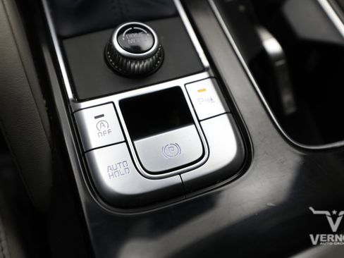 Used 2024 Kia Telluride EX w/ EX Captain's Chair Package FWD image 27