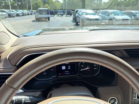 Used 2021 GMC Yukon XL Denali w/ Denali Ultimate Package AWD/4WD image 26
