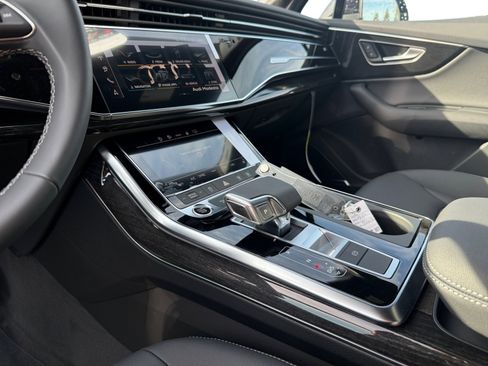 New 2026 Audi Q7 2.0T Premium image 13