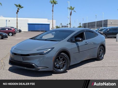 Used 2023 Toyota Prius LE FWD image 1