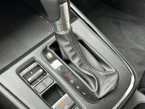 Used 2024 Honda CR-V LX image 17