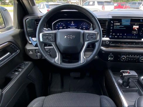 Used 2024 Chevrolet Silverado 1500 LT Trail Boss AWD/4WD image 6