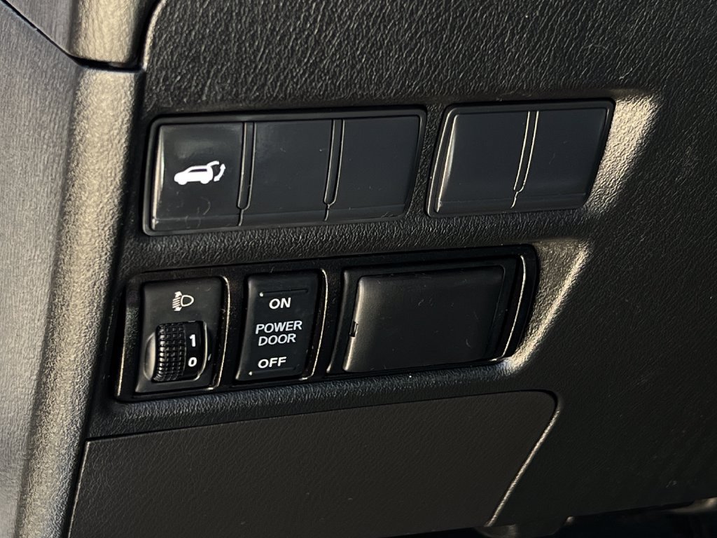 Used 2018 Nissan Armada SL w/ Moonroof Package RWD image 8