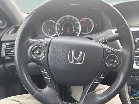 Used 2013 Honda Accord Touring image 11
