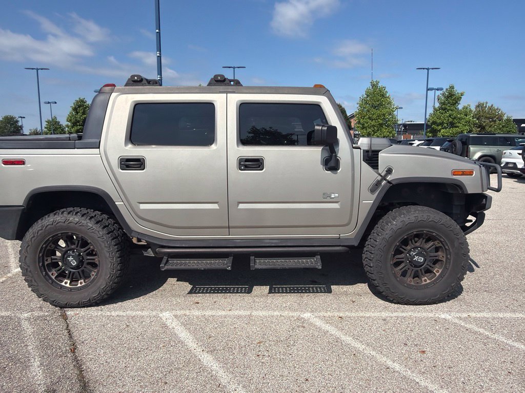 Used 2005 HUMMER H2 SUT w/ Preferred Equipment Group AWD/4WD image 4