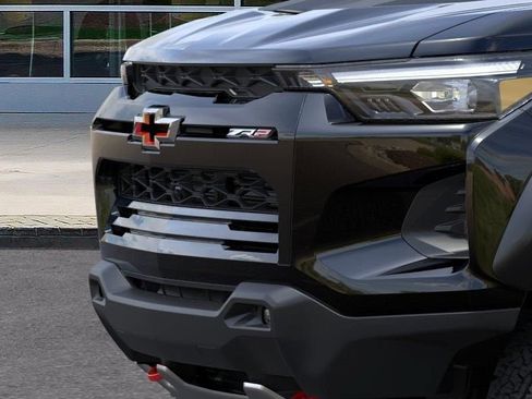 New 2026 Chevrolet Colorado ZR2 w/ Technology Package AWD/4WD image 13
