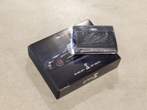 Used 2021 Ford Mustang Shelby GT500 w/ Carbon Fiber Track Pack image 27